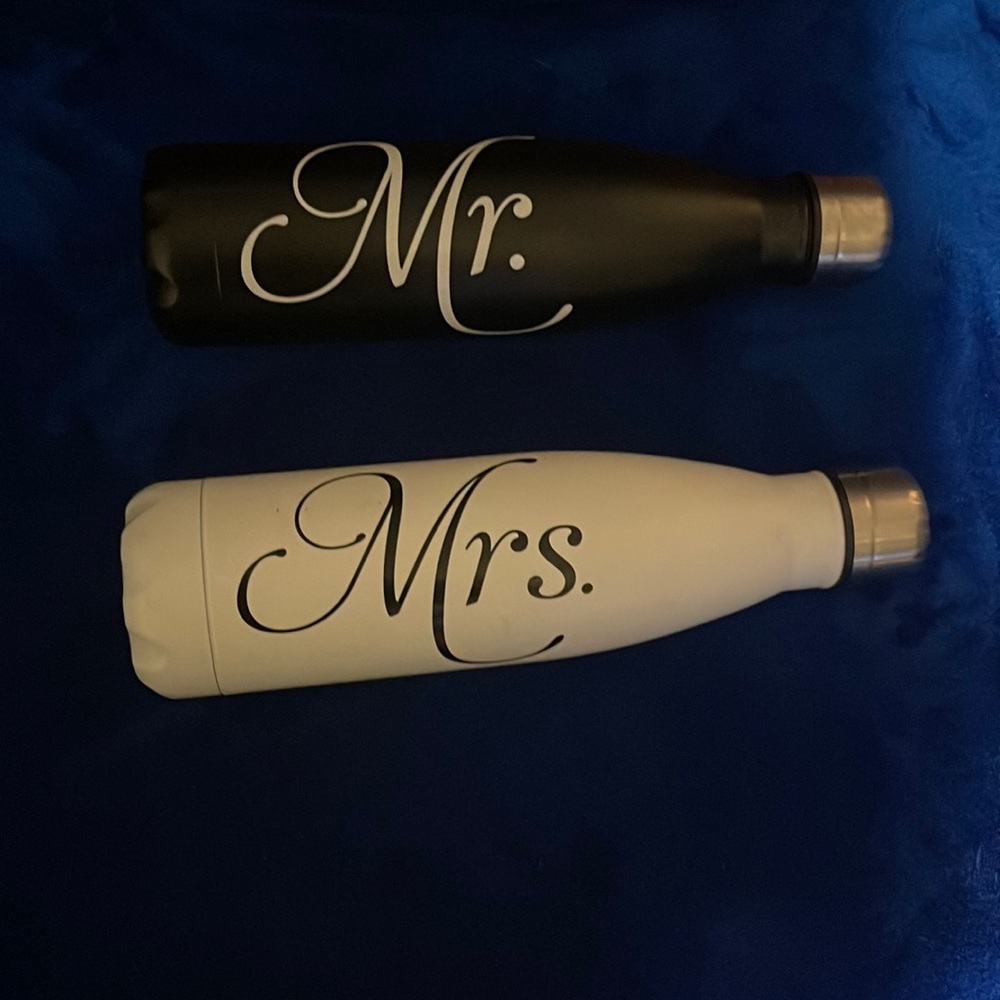 Black and white drink containers!